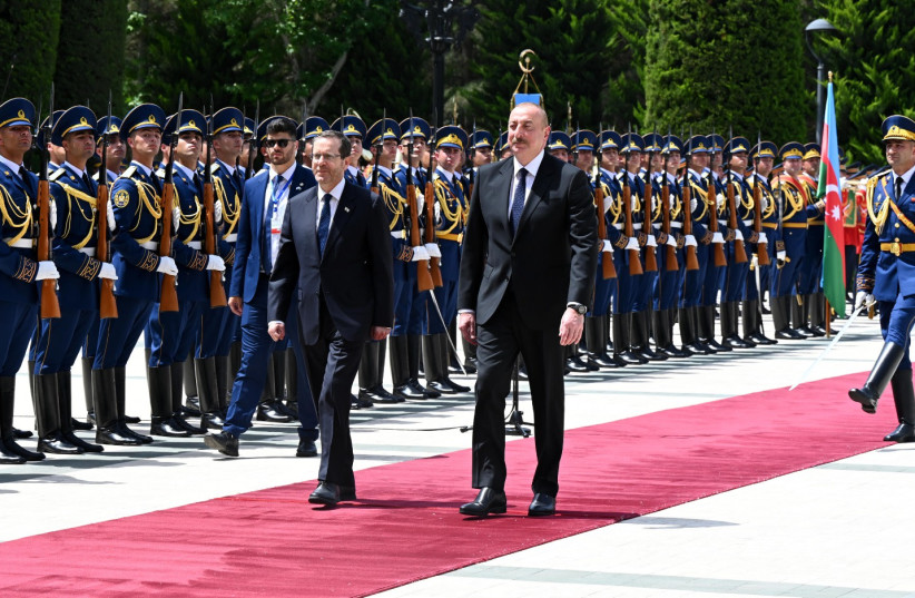  President Isaac Herzog and Azeri counterpart Ilham Aliyev in Baku, on May 29, 2023 (photo credit: HAIM ZACH/GPO)