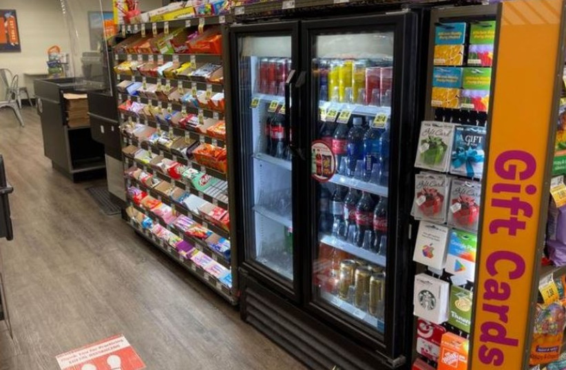  Researchers found most checkout aisles are filled with unhealthy foods (photo credit: Courtesy Jennifer Falbe)