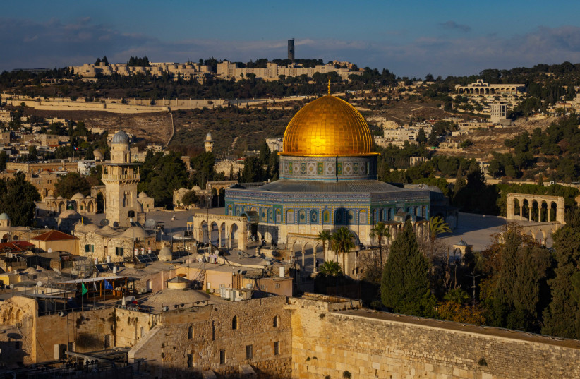 View of the Dome of the Rock, the western wall and the Temple Mount in Jerusalem's Old City on November 16, 2022. (photo credit: FLASH90/OLIVER FITOUSSI)