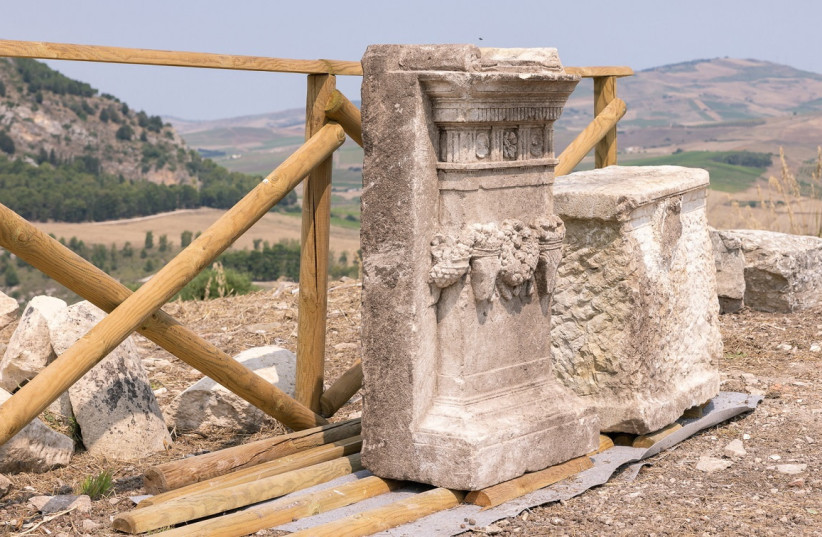  Ancient Greek altar unearthed at Sicily's archaeological site of Segesta. (photo credit: REUTERS)