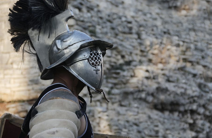 A gladiator in armor (photo credit: WALLPAPER FLARE)