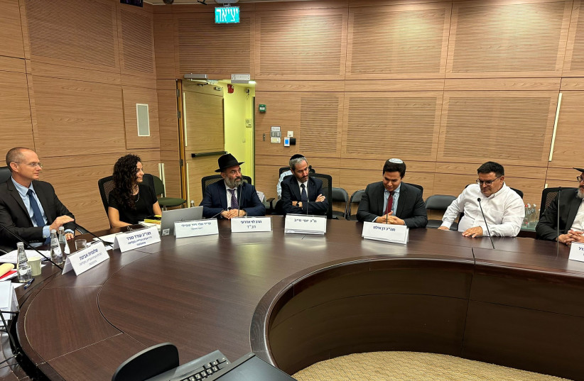  Knesset Immigration, Absorption and Diaspora Affairs Committee recognizes efforts of the Federation of Jewish Communities in Ukraine (FJCU) and Ukrainian Chabad. (photo credit: FJCU)
