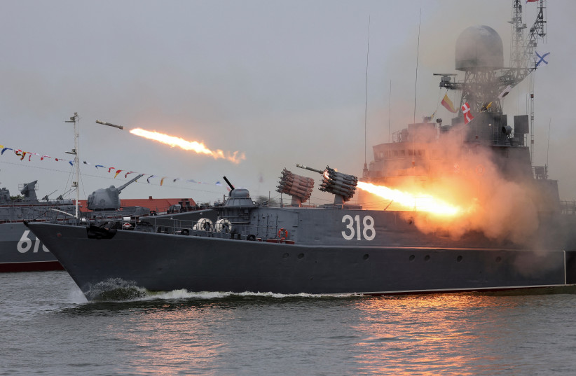  The Russian corvette Aleksin fires missiles during a parade marking Navy Day in Baltiysk in the Kaliningrad region, Russia July 31, 2022 (Illustrative).  (photo credit: VITALY NEVAR/REUTERS)