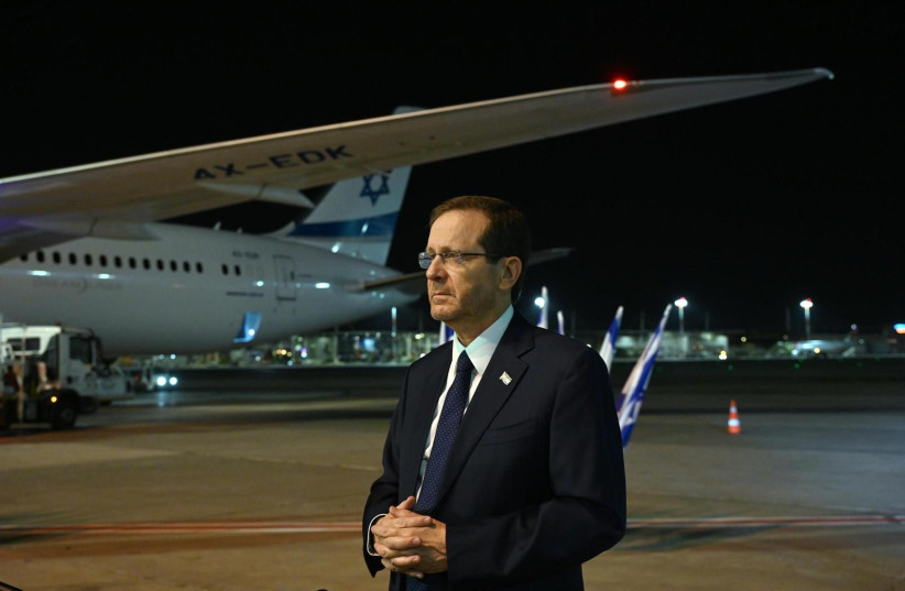  President Isaac Herzog departs for the United States (photo credit: CHAIM TZACH/GPO)