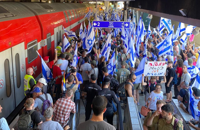  Israelis flood train stations as a part of 'Day of Resistance' protests across Israel on July 18, 2023 (photo credit: AVSHALOM SASSONI/MAARIV)