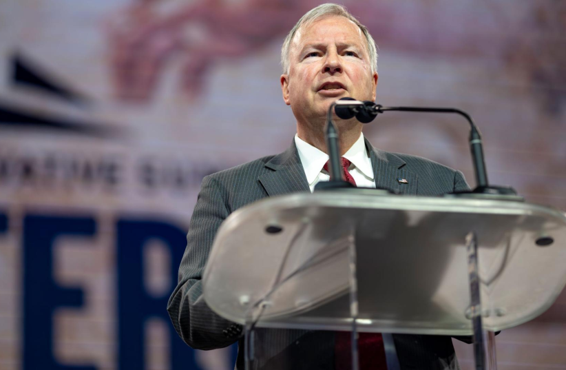 US Rep. Doug Lamborn speaks at the Western Conservative Summit in Denver earlier this year, providing an update on his work as chairman of the House Armed Services Strategic Forces Subcommittee and his legislative support for Israel. (photo credit: LAMBORN.HOUSE.GOV)