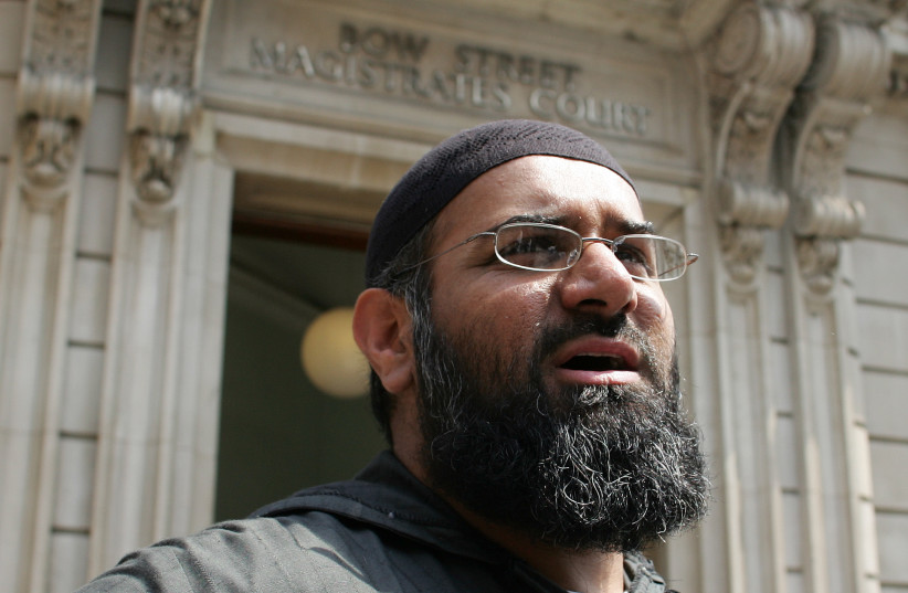  Anjem Choudary, the leader of the dissolved militant group al-Muhajiroun, arrives at Bow Street Magistrates Court in London July 4, 2006. (photo credit: REUTERS/Stephen Hird)
