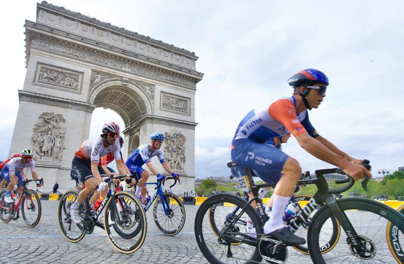  Tour de France from the Avenue des Champs-Élysées in Paris 2023 (photo credit: NOA ARNON)