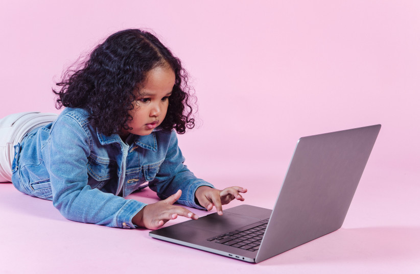  Is your child using the internet safely? (illustrative) (photo credit: PEXELS)