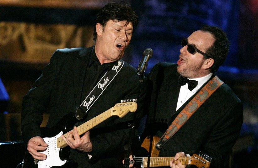  Robbie Robertson, songwriting force in rock group The Band, dies at 80 (photo credit: REUTERS)