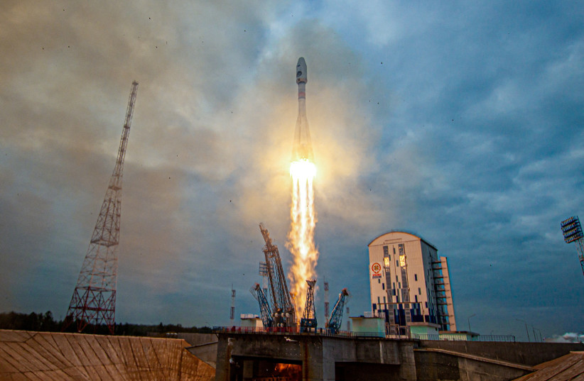  A Soyuz-2.1b rocket booster with a Fregat upper stage and the lunar landing spacecraft Luna-25 blasts off from a launchpad at the Vostochny Cosmodrome in the far eastern Amur region, Russia, August 11, 2023. (photo credit: Roscosmos/Vostochny Space Centre/Handout via REUTERS)