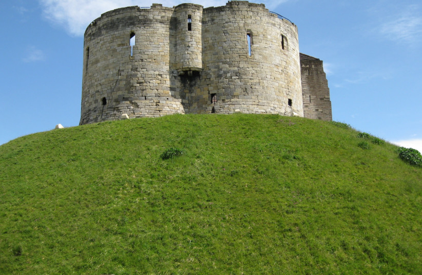 York Castle, which once hosted an infamous antisemitic massacre back in 1190. (photo credit: WALLPAPER FLARE)