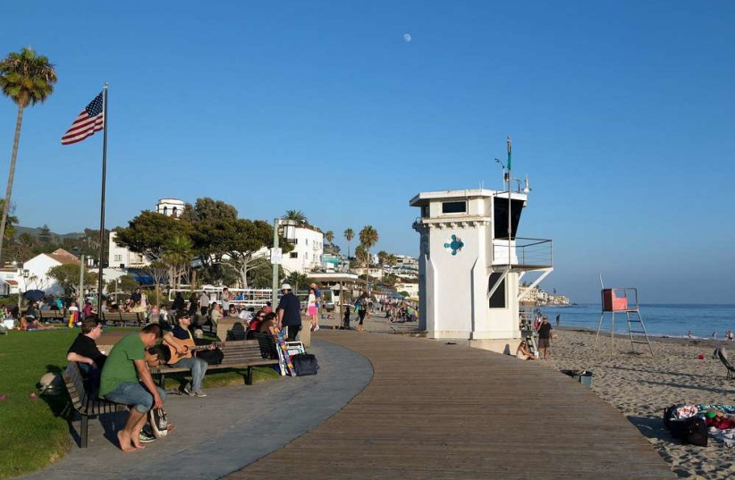  Laguna Beach, the second oldest city in Orange County, California (photo credit: Wikimedia Commons)