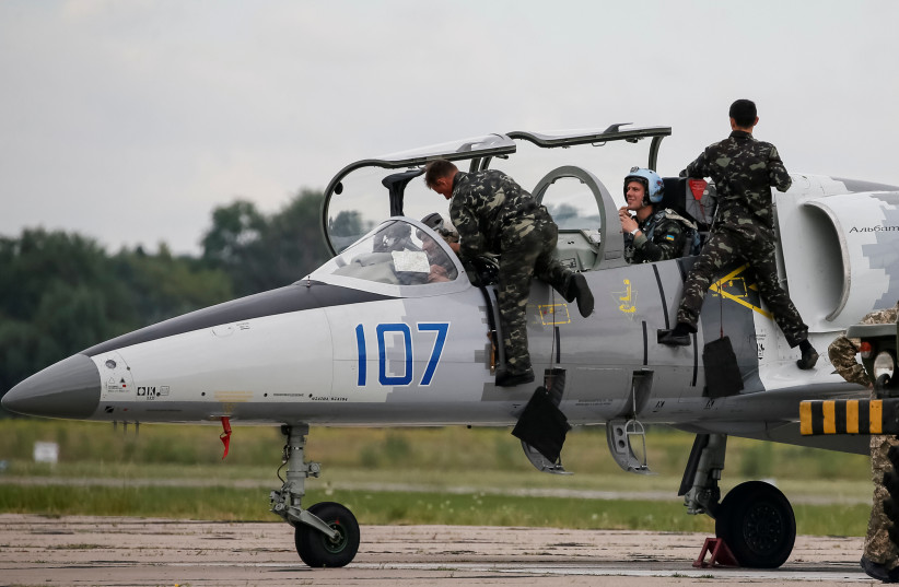  An L-39 Albatross jet trainer aircraft prepares before take off at a military air base in Vasylkiv, Ukraine, August 3, 2016 (photo credit: REUTERS/GLEB GARANICH)