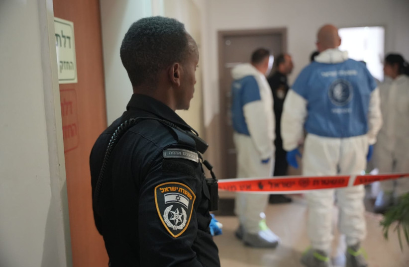 Police at the scene of a suspected murder in Hadera. August 27, 2023 (photo credit: ISRAEL POLICE)