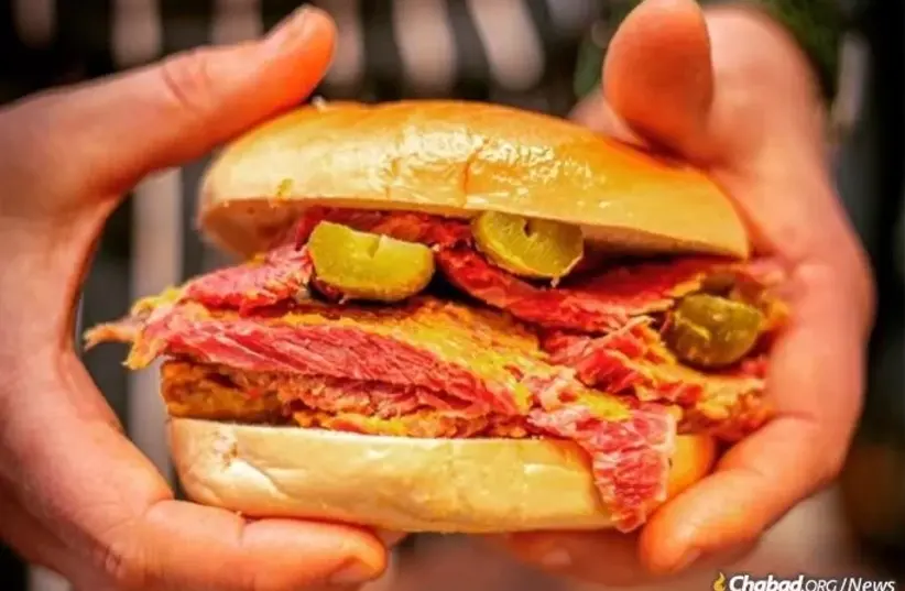  A sandwich from Dublin's first kosher diner in 50 years. (photo credit: CHABAD.ORG)