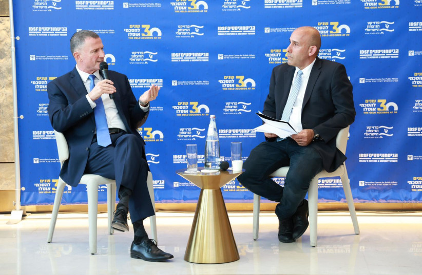 B.G ret. Amir Avivi, founder of IDSF (right), in conversation with Member of Knesset Yuli Edelstein (left) (photo credit: Courtesy IDSF)
