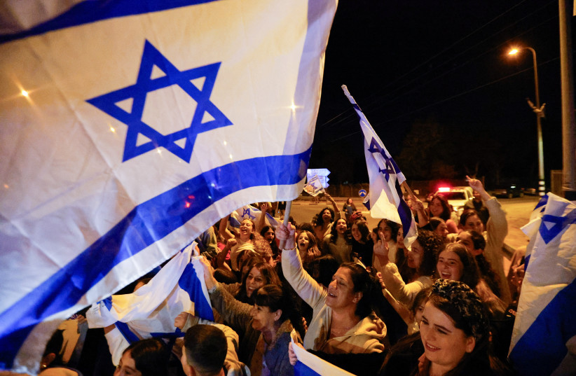 10 Israelis freed amid talk of...