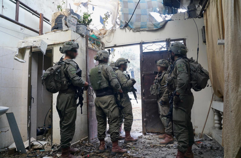 IDF troopers characteristic in the Gaza Strip on December 9, 2023 (describe credit rating: IDF SPOKESPERSON'S UNIT)