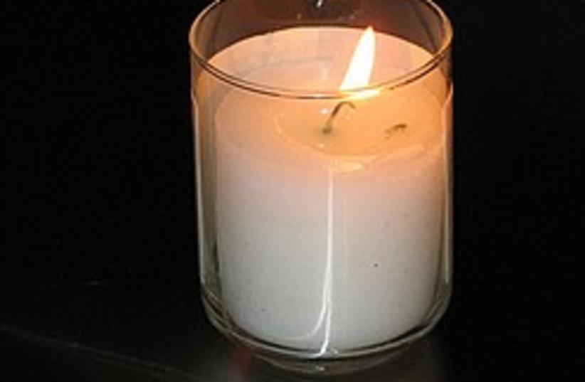 Yahrtzeit candle 248.88 (photo credit: Courtesy )