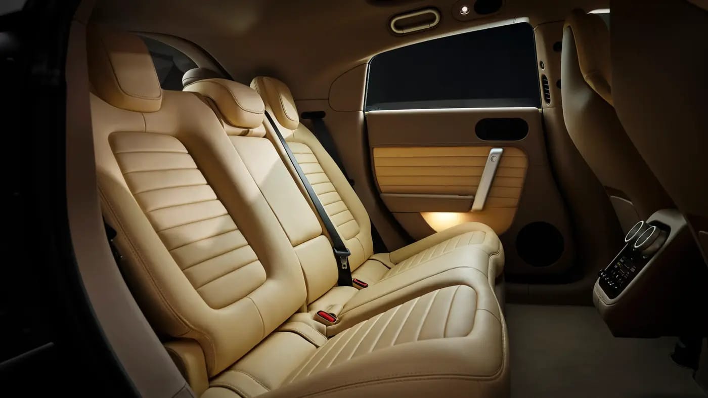A rear seat for three. In Ferrari.