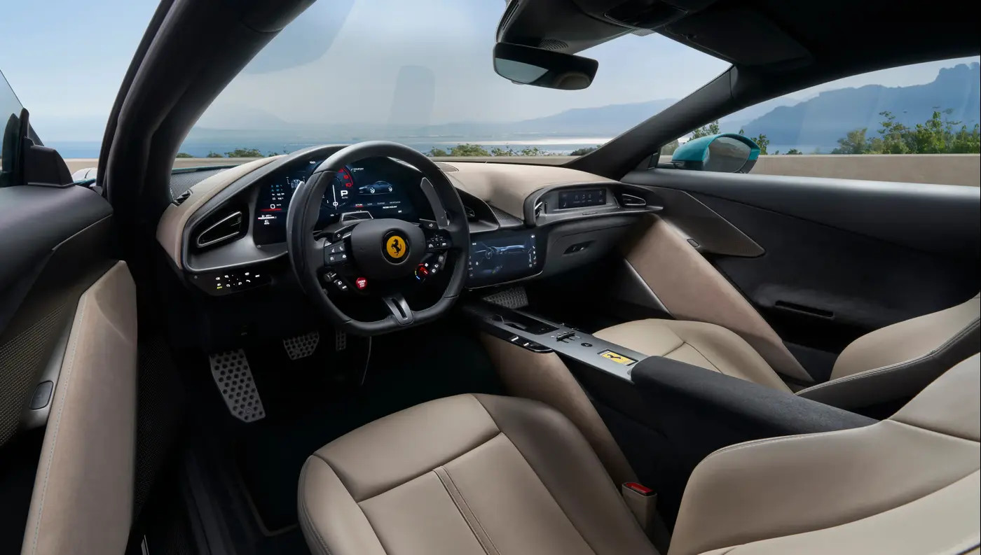 Modern driver environment, optional separate passenger display.