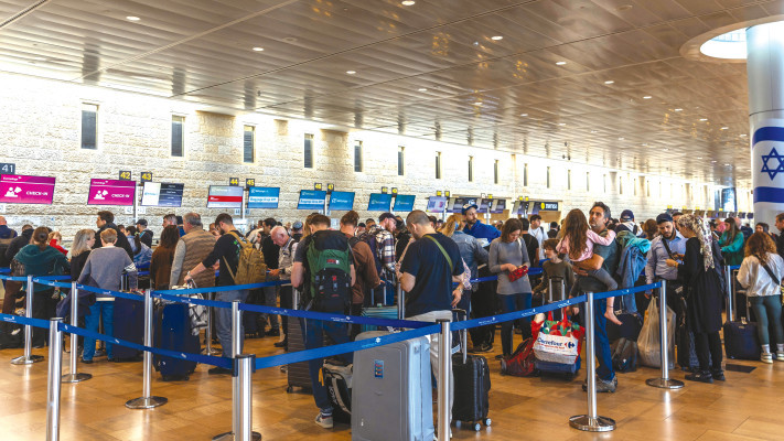 Israelis at Ben Gurion Airport.