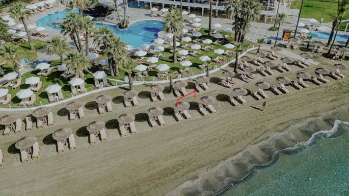 Golden Bay Beach Hotel, Larnaca.