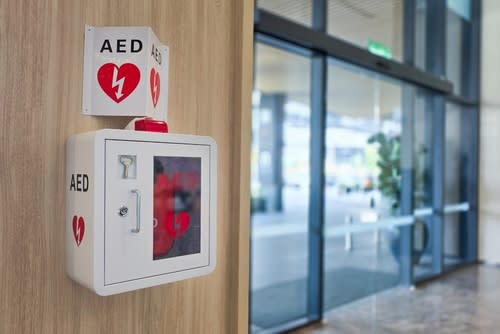 Defibrillator