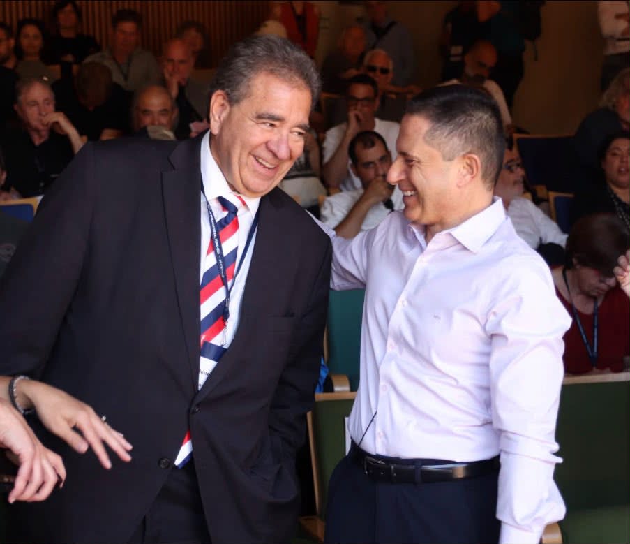 Beersheba Mayor Ruvik Danilovich (R) with Jewish National Fund-USA's Russell Robinson (L).