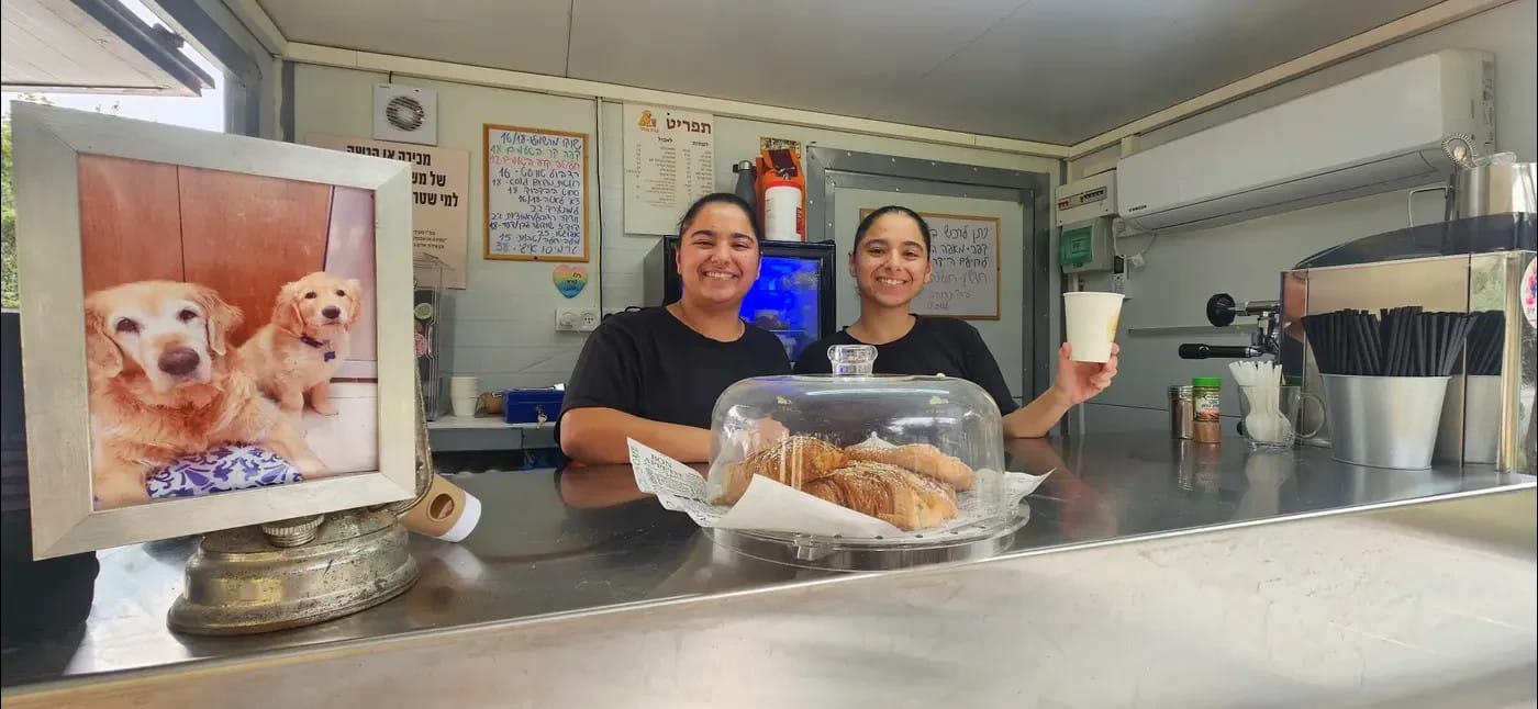 They wanted to upgrade the coffee scene in Metula, and they succeeded. Ofer and Leon Fein in Goldy (who appears in the photo).