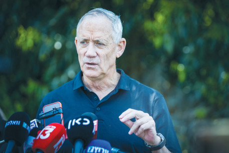  MK BENNY Gantz speaks to the media in Sderot last week. Yair Lapid may prefer chaos, and Benjamin Netanyahu may prefer delay, but that’s why their polls keep plummeting while Gantz’s is rising, says the writer. 