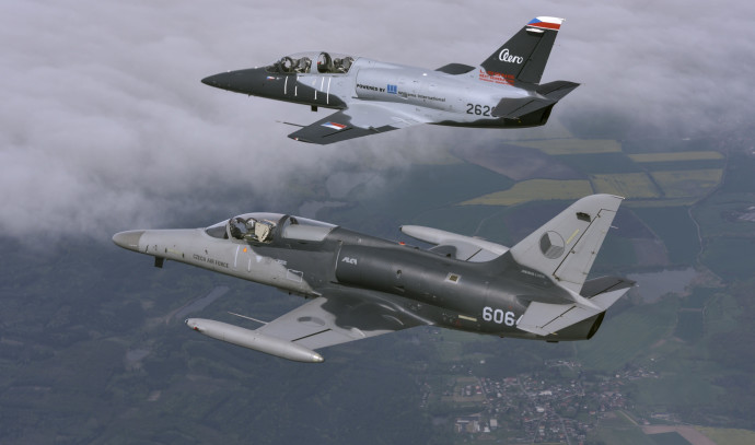 Israeli and Czech aerospace giants cooperate on new attack aircraft