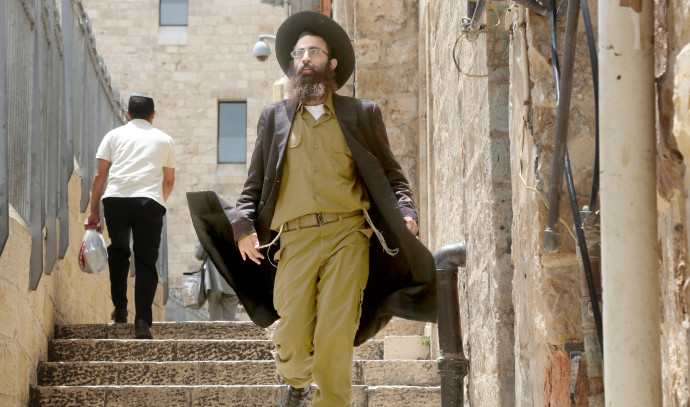 War brings secular, haredi Jews closer, but large gaps still remain - Vimarsana News