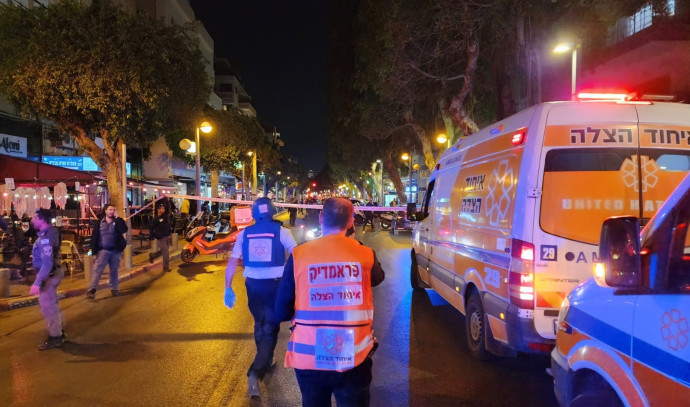 Shooting terror attack in Tel Aviv wounds three - Israel news - The ...