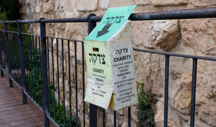 Victims of antisemitism give much more to charity, survey finds - Vimarsana News