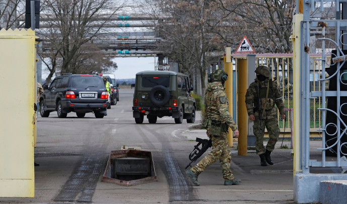 Russian troops leaving town near occupied nuclear plant, says Kyiv.