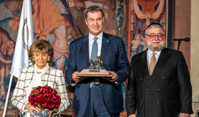 Bavarian PM awarded Lord Jacobovitz award for promotion of Judaism - Vimarsana News