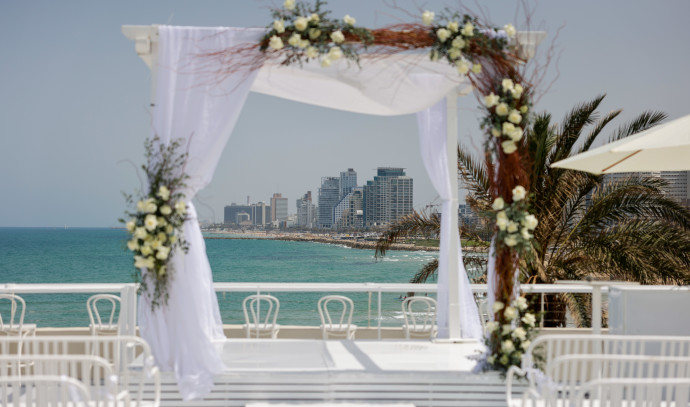 Conservative synagogue hires cantor who can wed interfaith couples - Vimarsana News