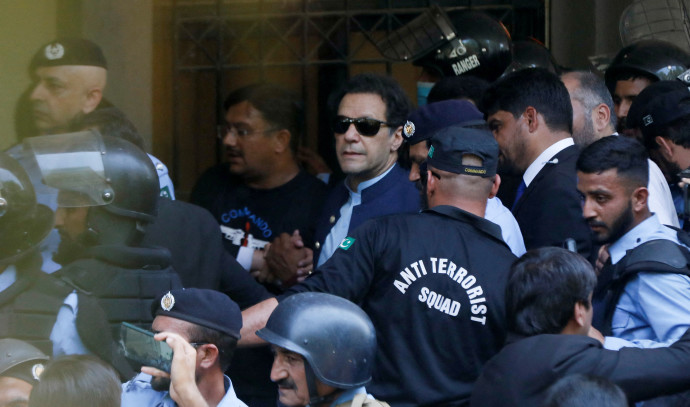 'Pakistan could be heading to dark ages' Imran Khan tells the Media Line - Vimarsana News