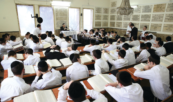 Opposition blasts state attempt to assist major haredi school system in financial trouble