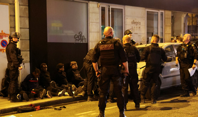Home of French mayor ram-raided and torched by rioters - The Jerusalem Post