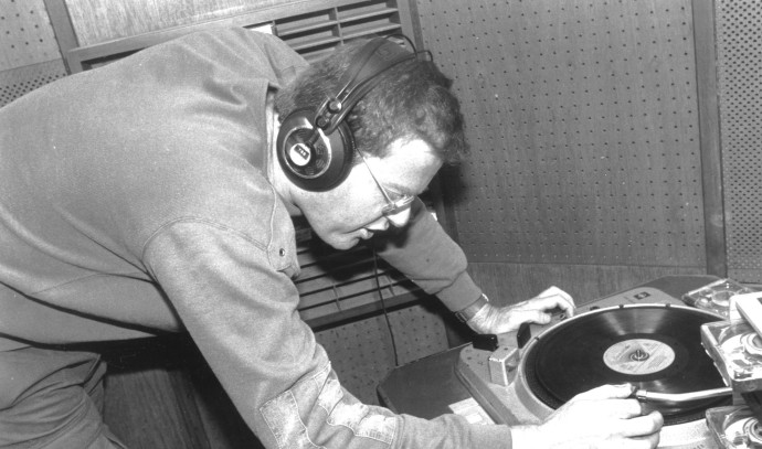Israeli world music pioneer, jazzman Dubi Lenz dies at 76 - Vimarsana News