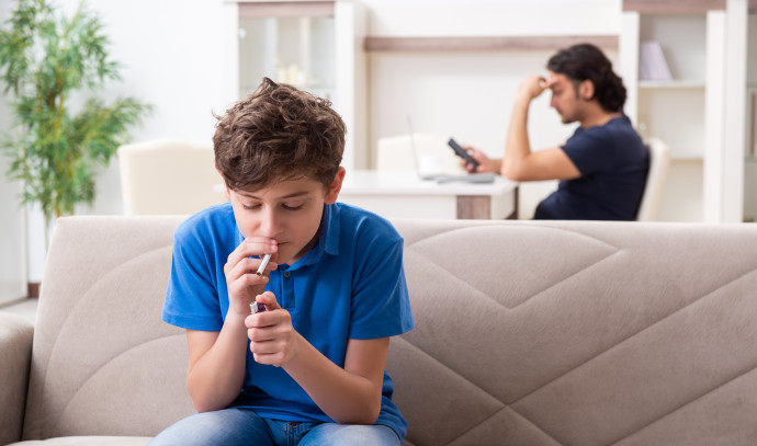 Teenage boys who smoke risk respiratory damage to future kids