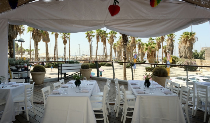 Watch: Sukkah has 14 rooms, air conditioning, a living room and study - Vimarsana News