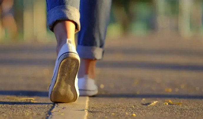 Improve physical fitness, energy and mind function: Walk this way