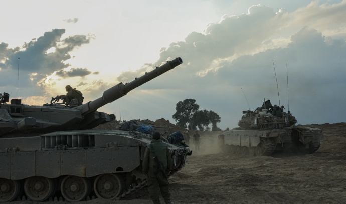 Az izraeli hadsereg Gáza elleni szárazföldi támadását a felhős időjárás miatt elhalasztották – a The New York Times