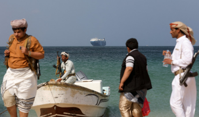 Gunmen in speedboat attack Red Sea ships near Yemen’s Hodeidah port
