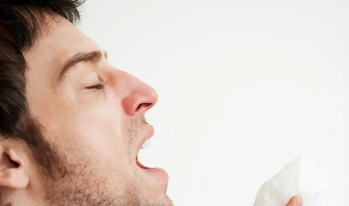 Man experiences tracheal rupture after attempting to hold back sneeze - Vimarsana News