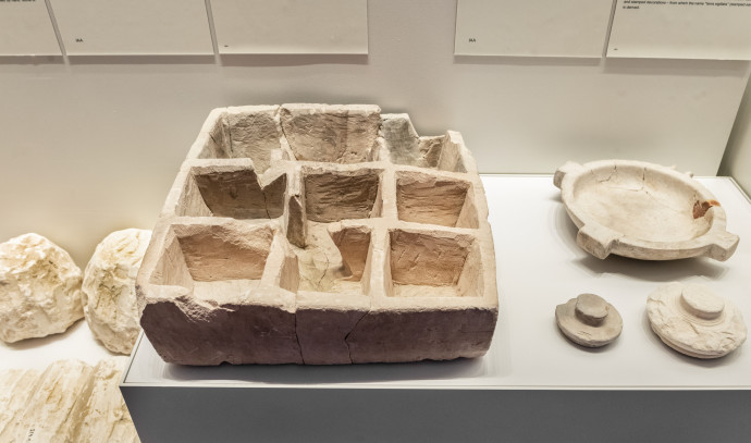Rare stone box from the Second Temple period discovered in the City of David